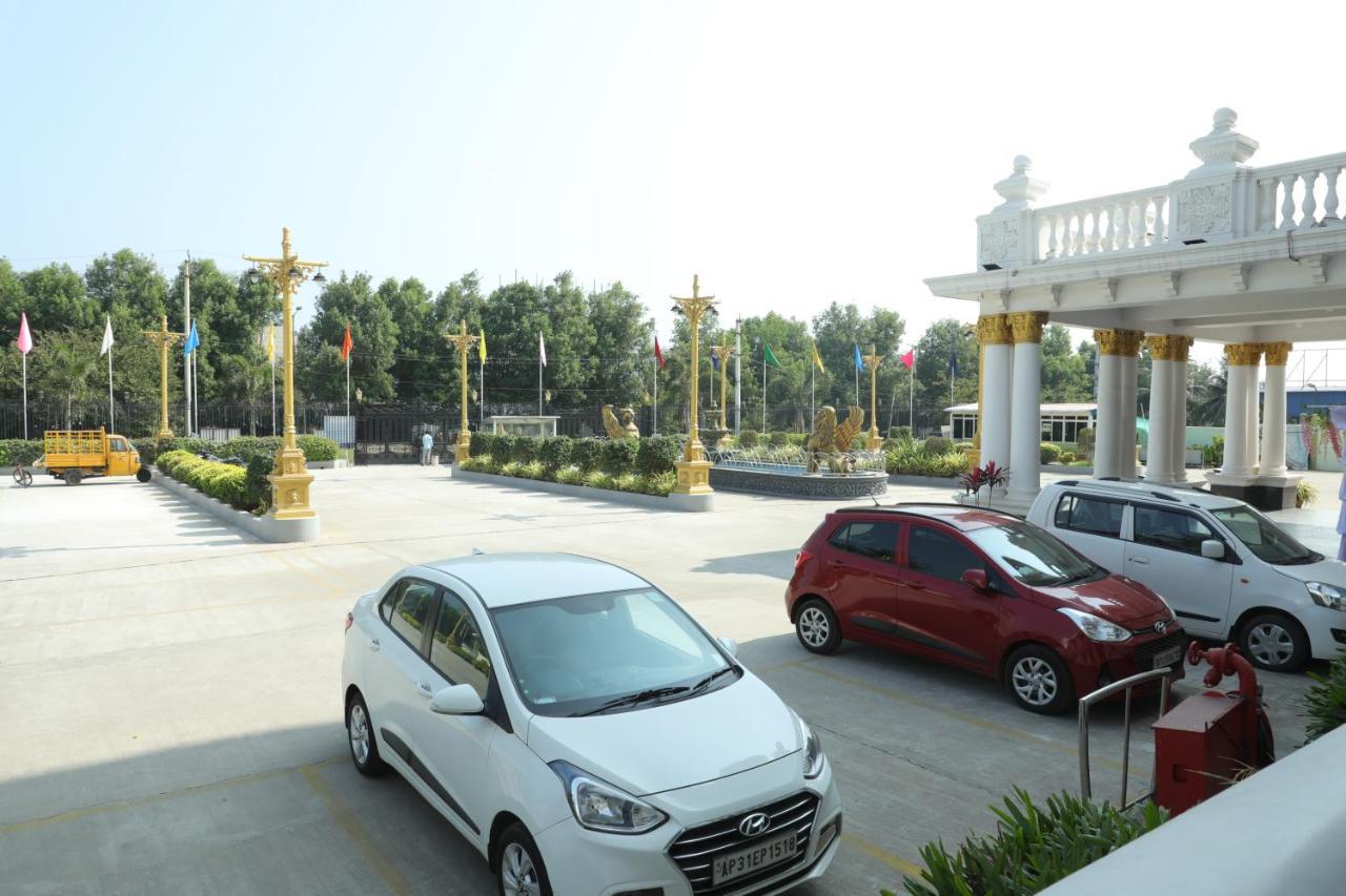 Gadiraju Palace Convention Centre & Hotel Visakhapatnam Eksteriør bilde