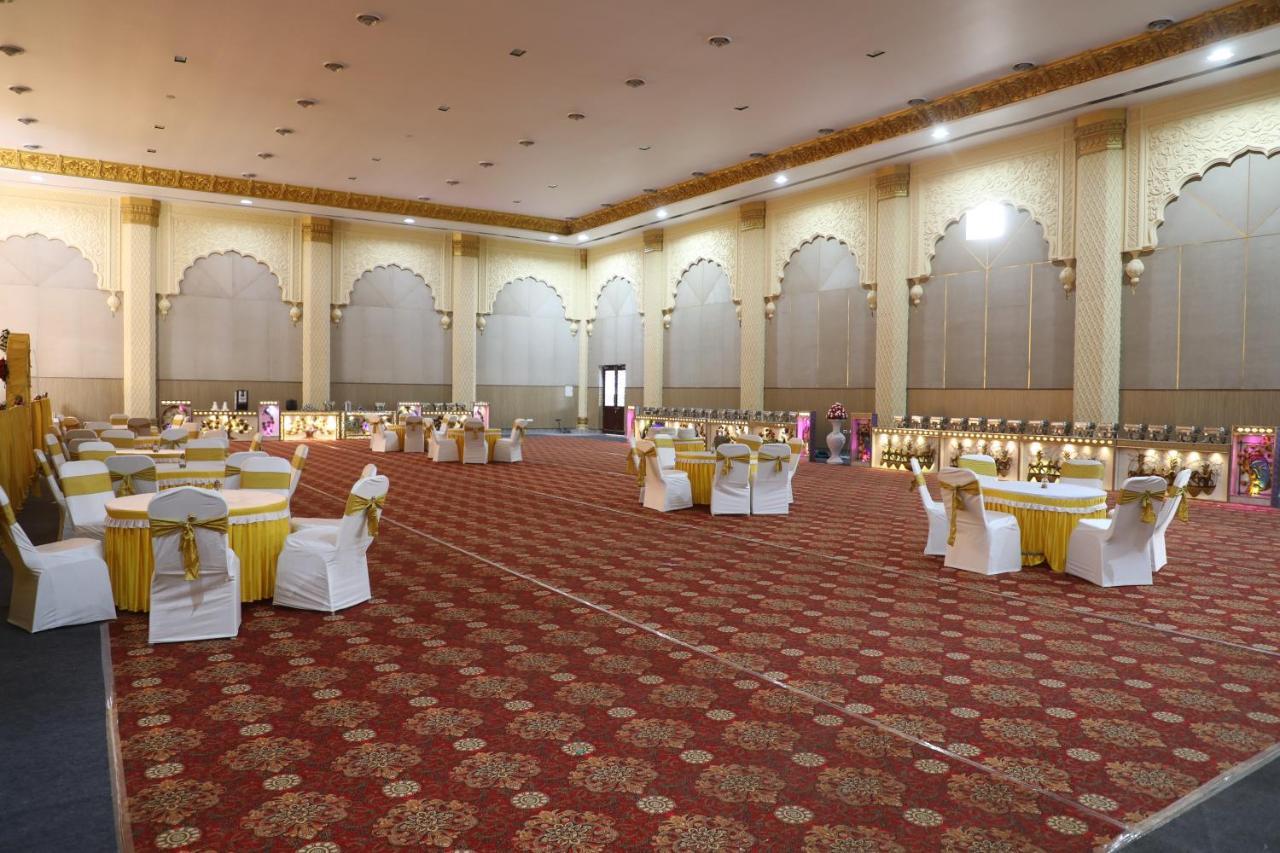 Gadiraju Palace Convention Centre & Hotel Visakhapatnam Eksteriør bilde