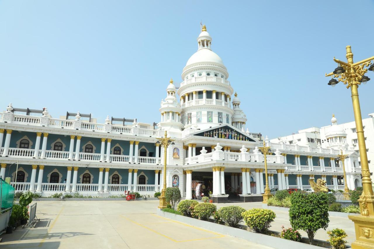 Gadiraju Palace Convention Centre & Hotel Visakhapatnam Eksteriør bilde